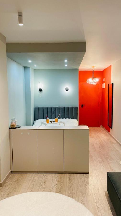 Beautiful Studio Two Steps To The Beach Торевьиа Экстерьер фото